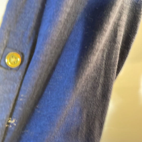 Size small - Picture 5 of 8